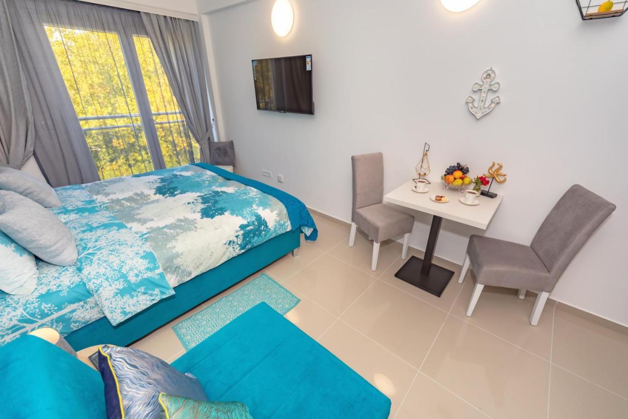 Sea&center Lux Apartment
